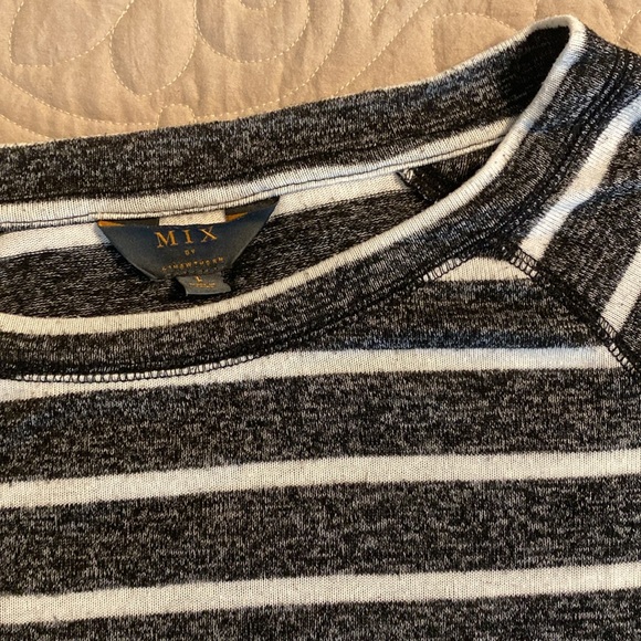 Mix by 41 Hawthorn Arnold Raglan Knit Top - Picture 3 of 3